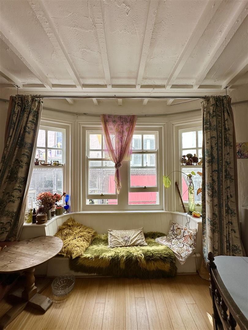 2 bed property in George Street, Hastings